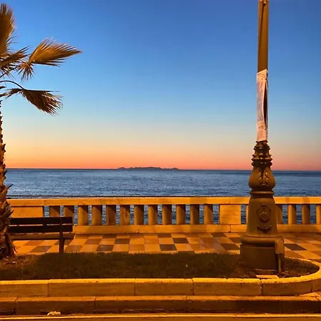 Barca A Vela A Due Alberi Di 15 M Con 7 Posti Letto A Portosole Con Parcheggio Bådhotel