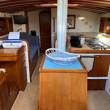 Bådhotel Barca A Vela A Due Alberi Di 15 M Con 7 Posti Letto A Portosole Con Parcheggio *