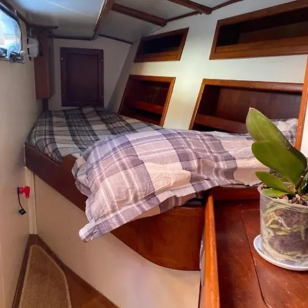 Barca A Vela A Due Alberi Di 15 M Con 7 Posti Letto A Portosole Con Parcheggio Úszó hotel San Remo